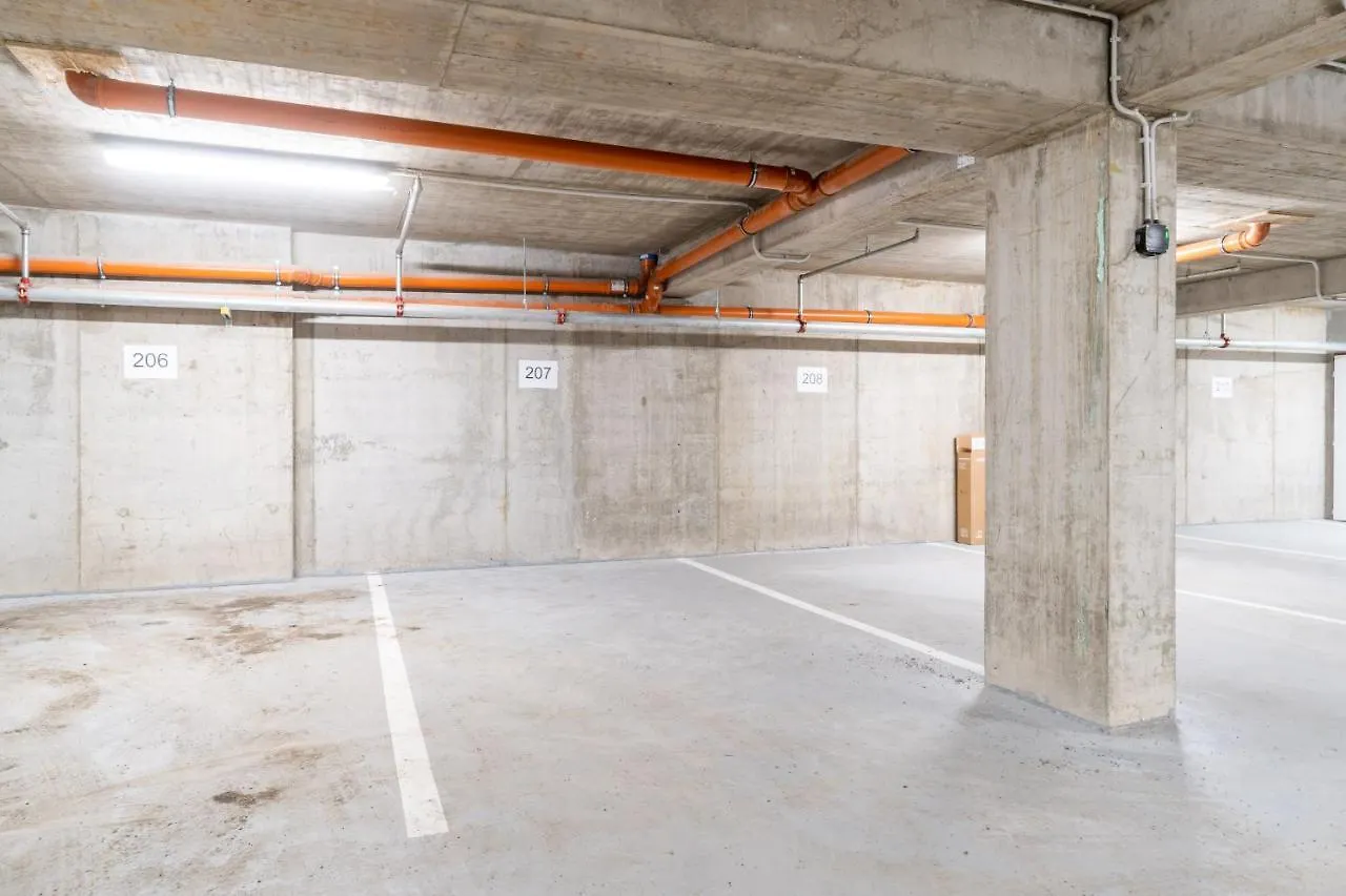 Brand New Studio Apartment #51 With Free Secure Parking In The Center Prága